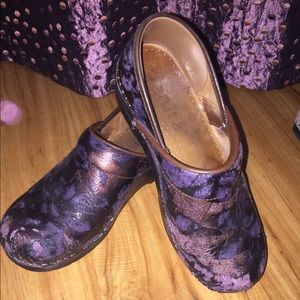 Sanita Bronze & Purple Flocked Clogs
